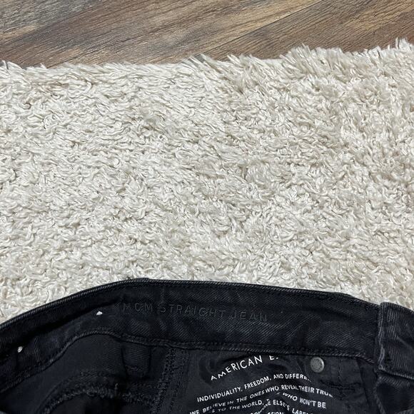 American Eagle Size 00 X-Short Black Distressed High-Rise Mom Striaght Jeans - Picture 6 of 7